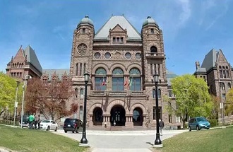 上加拿大學(xué)院